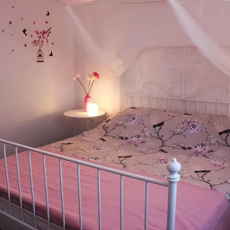Elvira Apartmán *