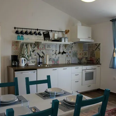 Elvira Apartmán *